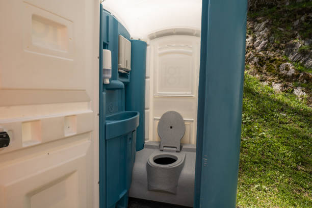 Portable Toilet Options We Offer in Rolla, ND